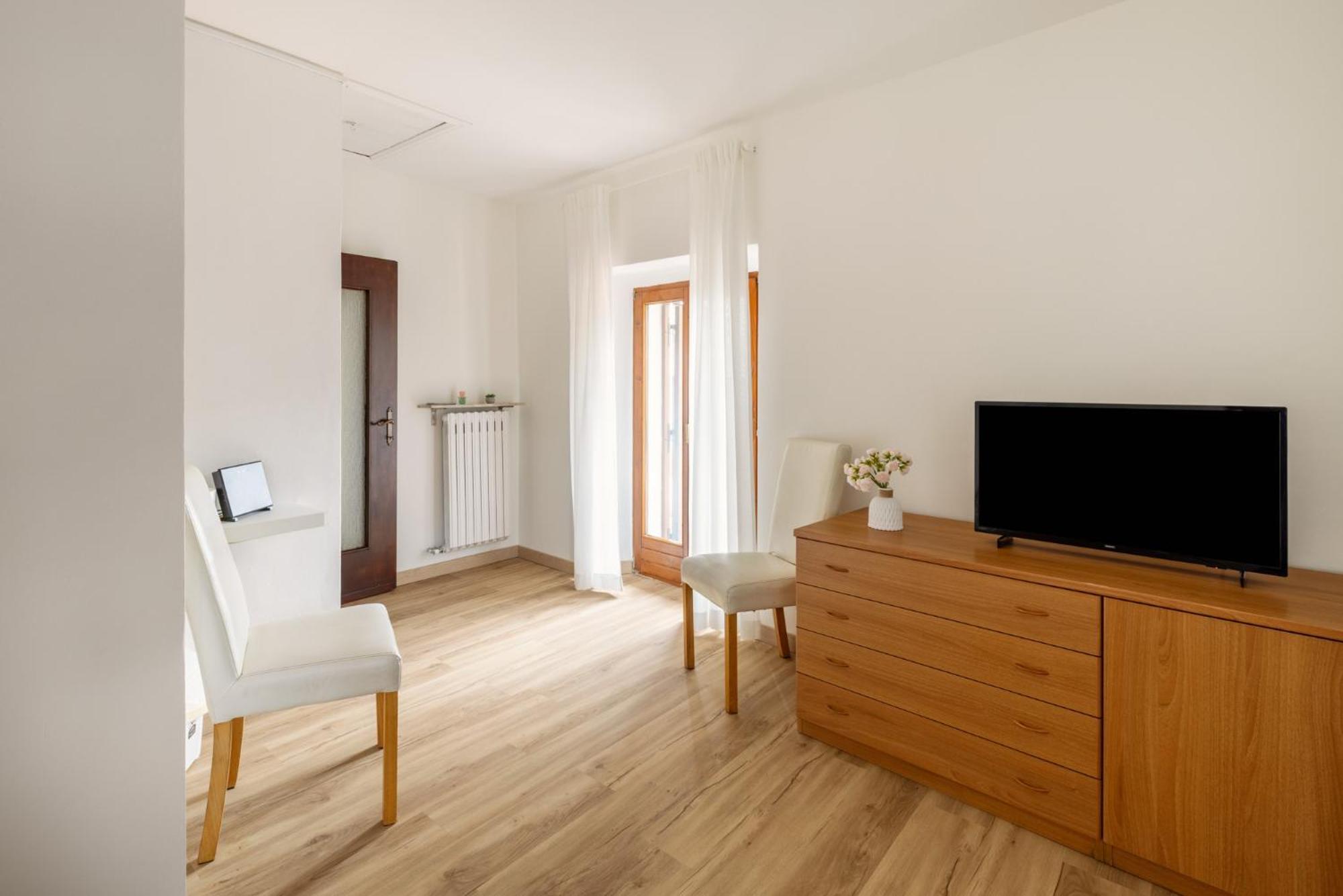 Apartment Ca Dai Noni Feriolo Bagian luar foto