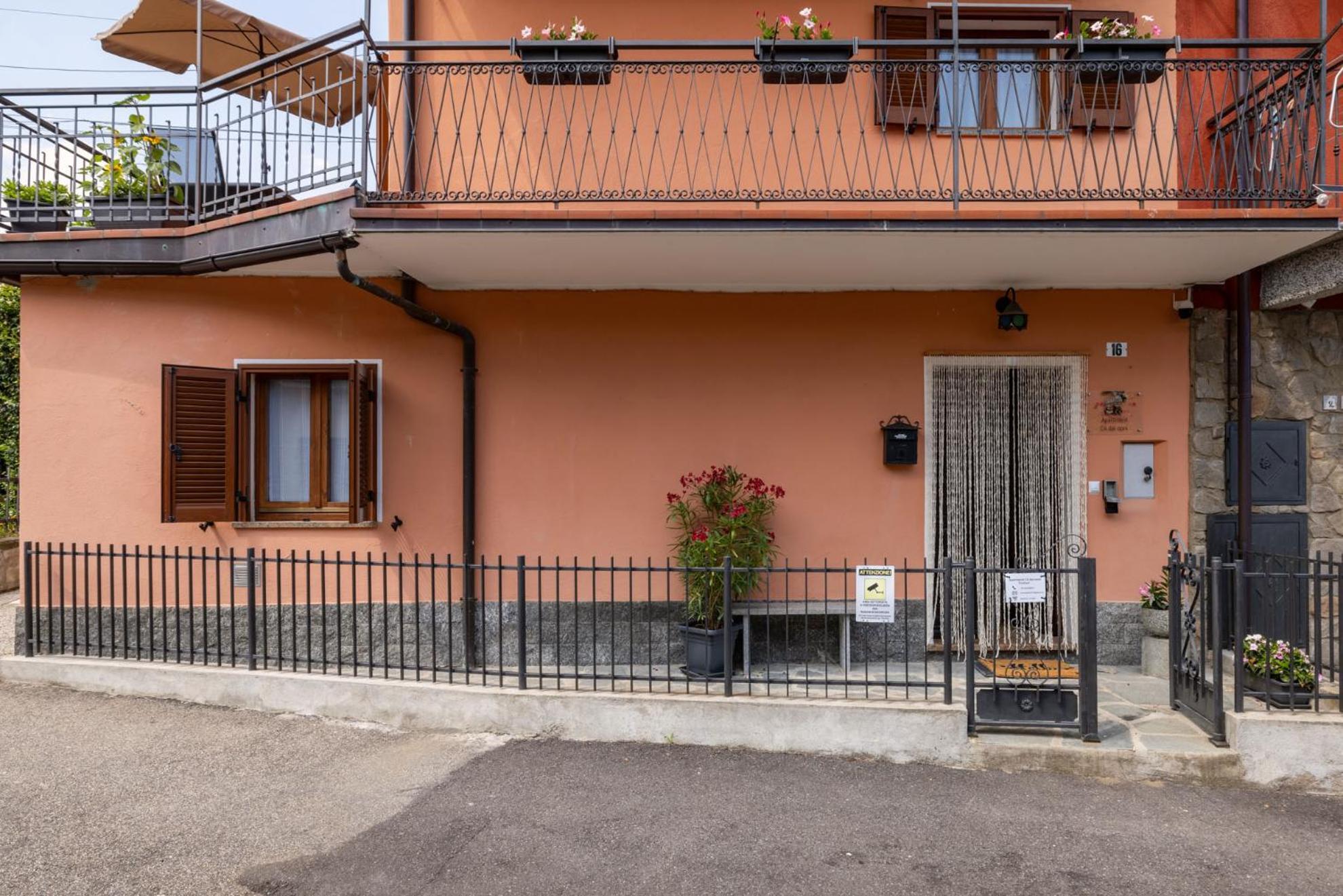 Apartment Ca Dai Noni Feriolo Bagian luar foto